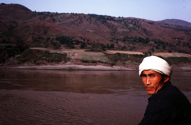 man in china at yangtze river