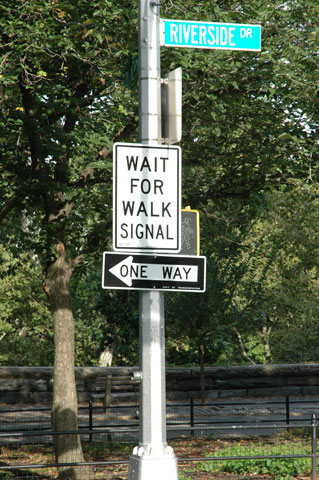 wait for walk signal one way riverside drive many traffic signs